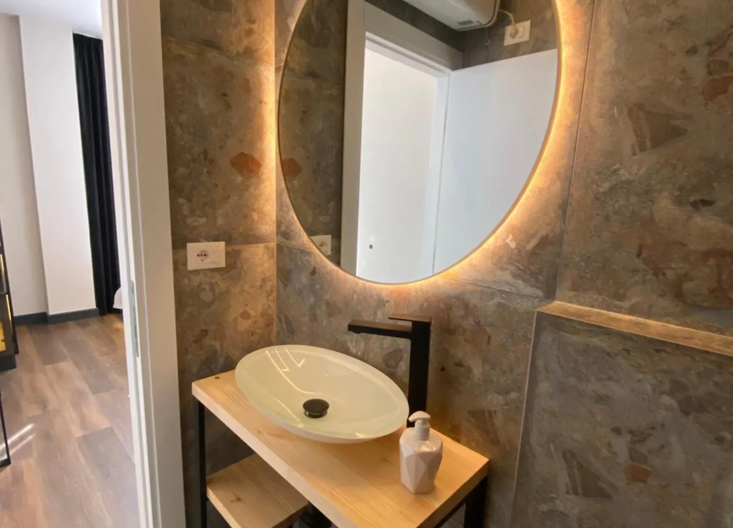 Guest house Tirana Central Rooms Blloku Albania