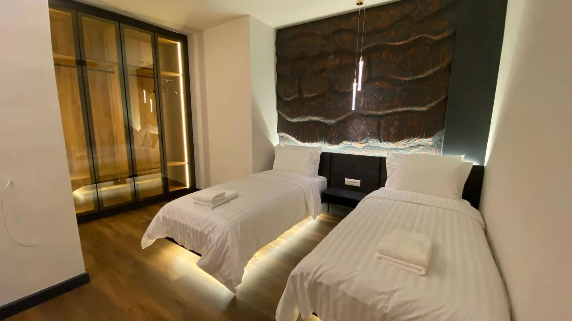 Tirana Central Rooms Blloku Albania