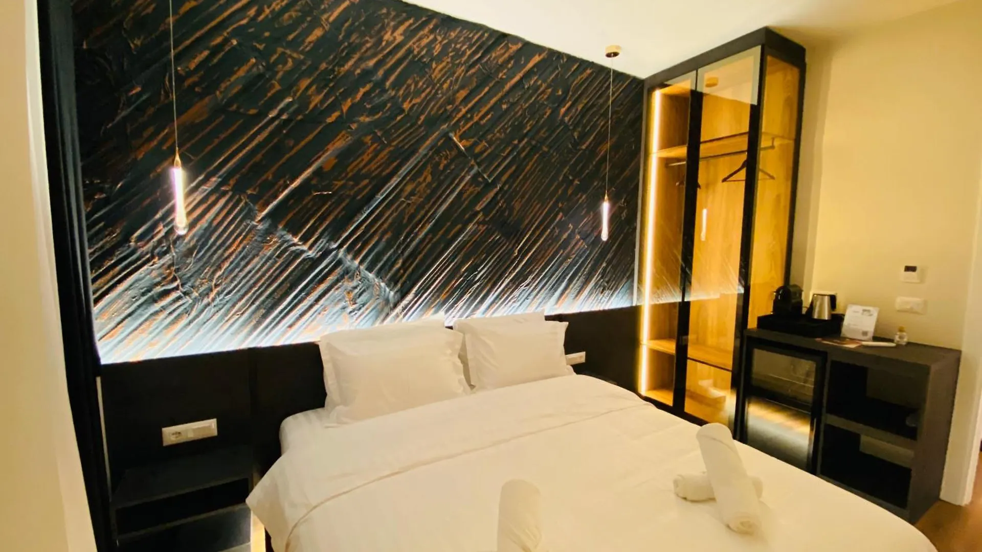 Tirana Central Rooms Blloku Guest house