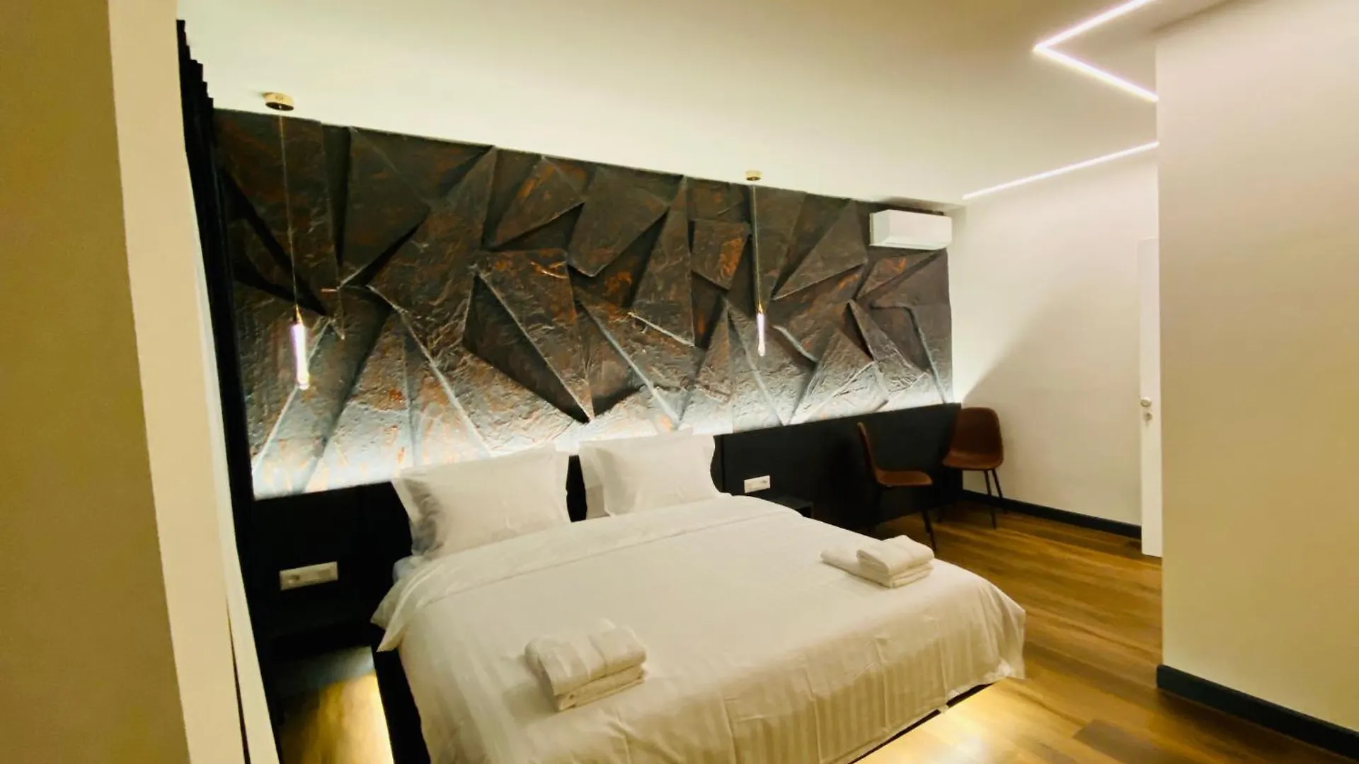 Tirana Central Rooms Blloku Guest house